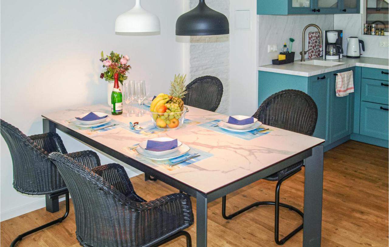 2 Bedroom Lovely Apartment In Binz Ot Prora Lubkow Luaran gambar
